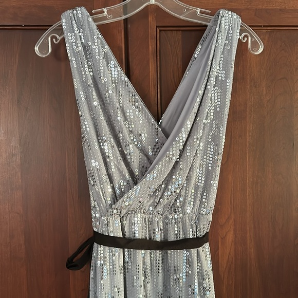Express sequined sleeveless dress - Picture 3 of 3